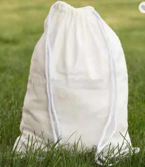 كرة القدم والهدف أو هدف كرة القدم المصغرة أو هدف كرة القدم المصغرة soccer ball and goal or mini soccer goal or mini soccer goal