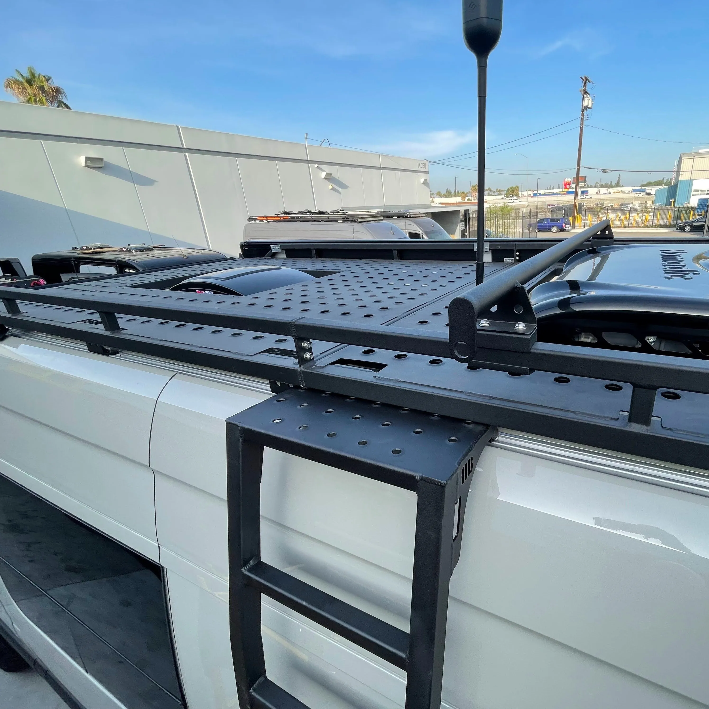 07  Sprinter Van Side Ladder Fender Fit