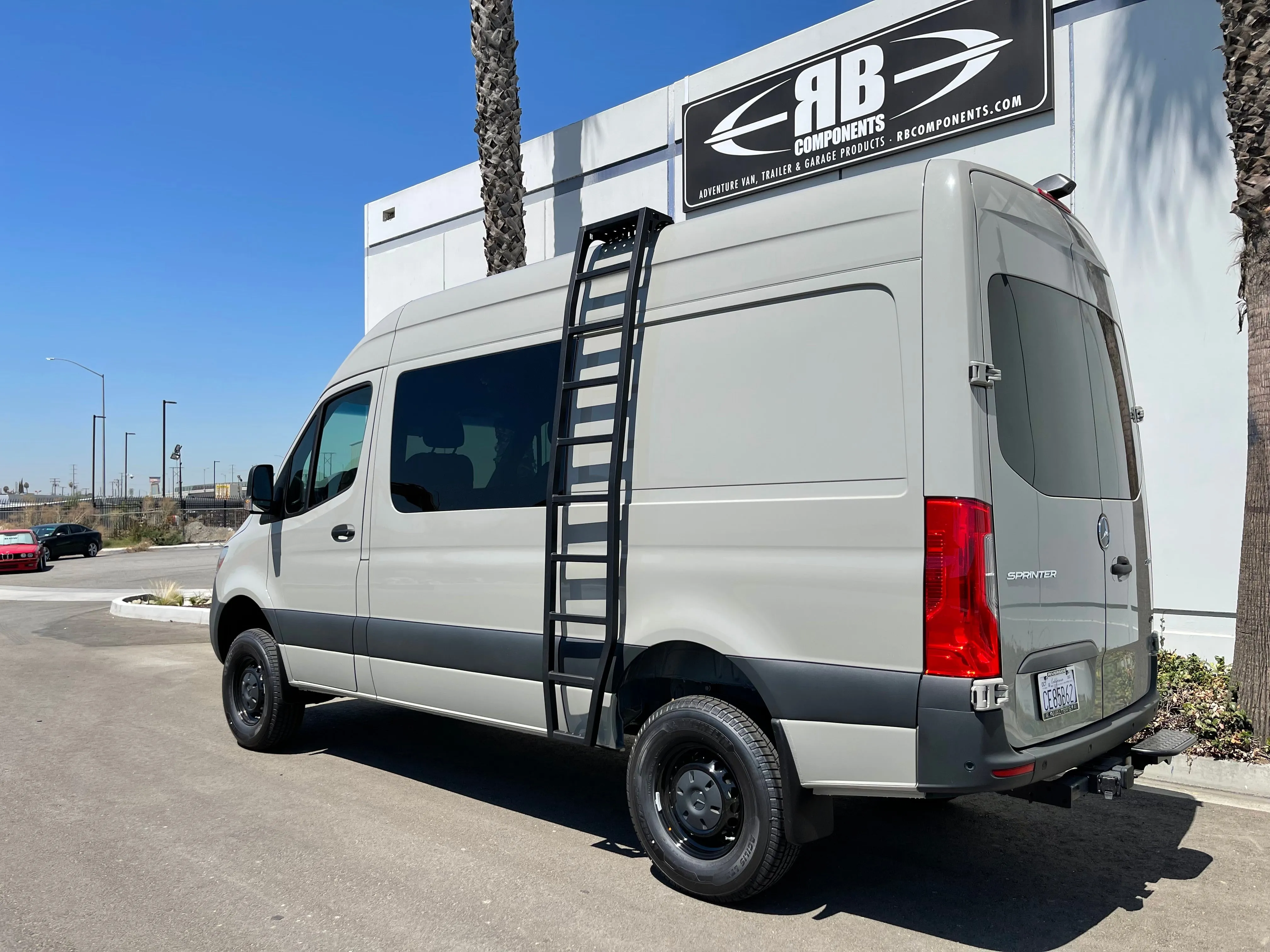 07  Sprinter Van Side Ladder Fender Fit