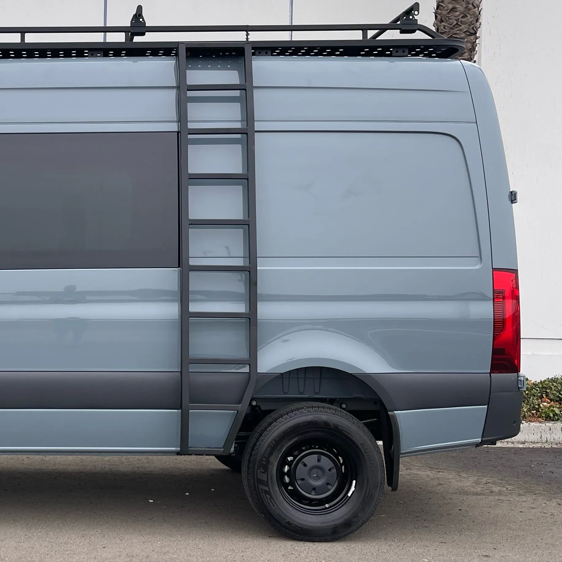 07  Sprinter Van Side Ladder Fender Fit
