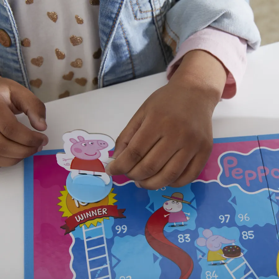 Chutes And Ladders Peppa Pig Edition