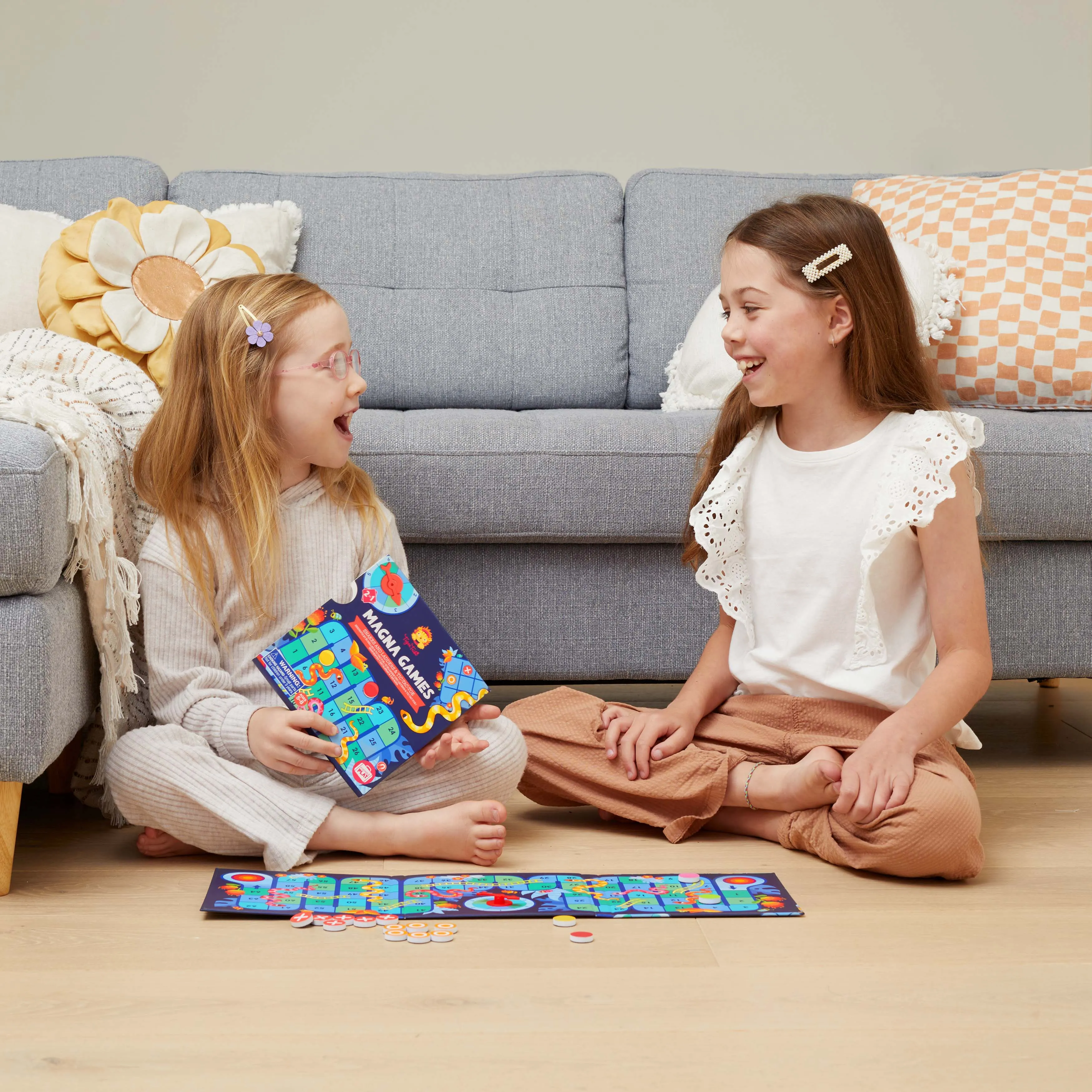 Magna Games - Snakes & Ladders   Tic Tac Toe